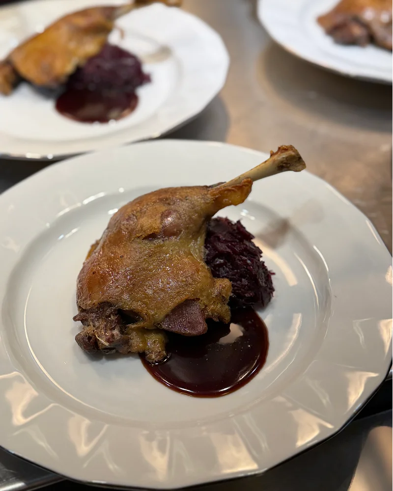 Confit duck leg with braised red cabbage